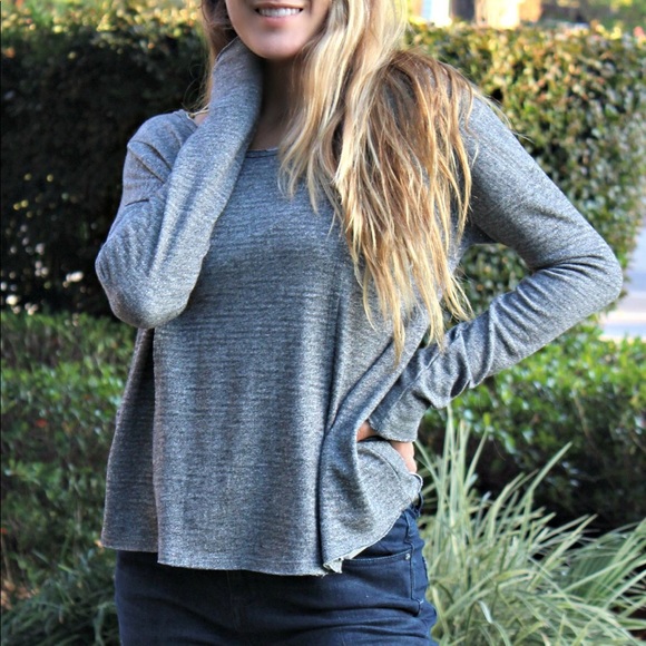 NWT Winding Road Top, Gray (Size XS) - Picture 3 of 5